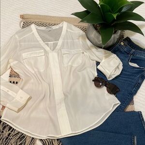 🤍Express Sheer White Relaxed Blouse🤍